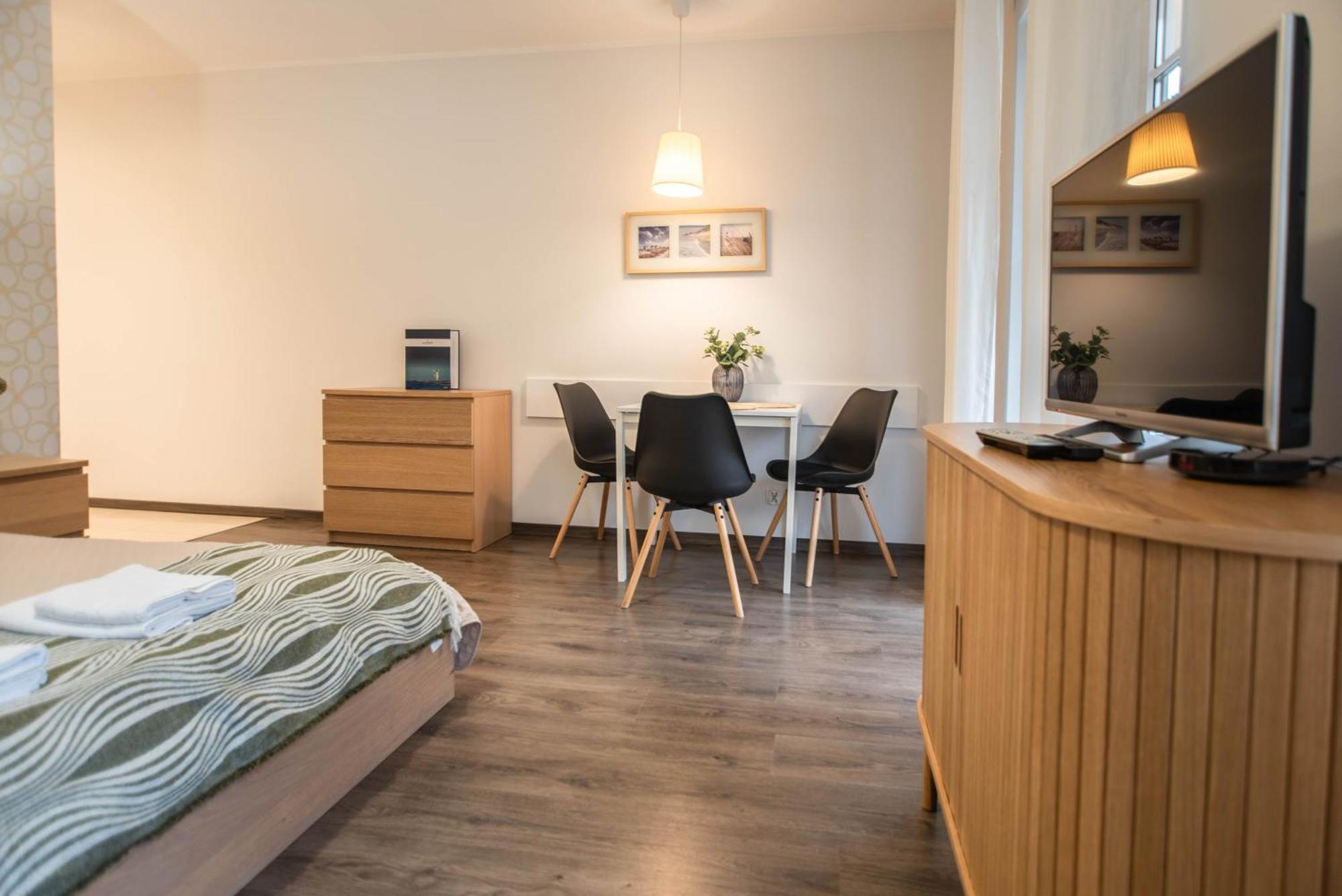 Apartamenty Na Wyspie - Villa Park - Parking Świnoujście Buitenkant foto